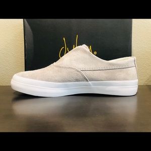 Men’s HIF Slip on shoes: size 6.5, Ash color